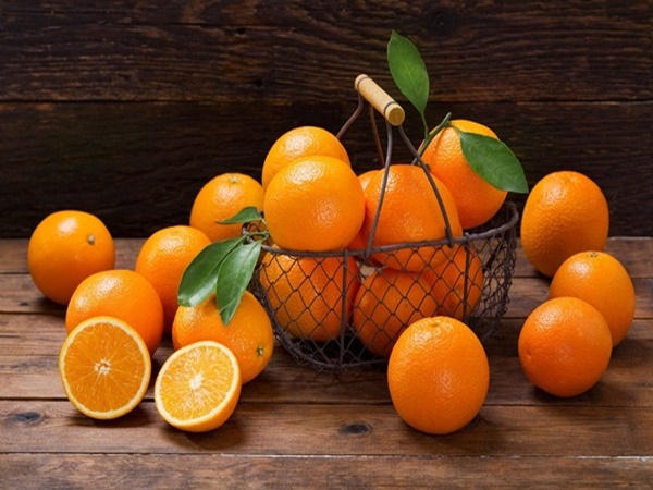 Ăn cam giúp cơ thể có nhiều chất dinh dưỡng là lựa chọn của nhiều người.